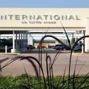 ashs101723-1 Asana Partners purchased the International on Turtle Creek showroom and office complex on Irving Boulevard.