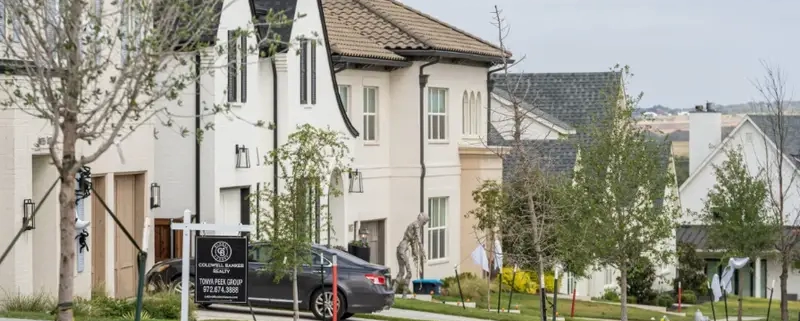 Fort Worth ended the year with median home prices at $325,495. While high, that’s a 4.3% decrease year over year.